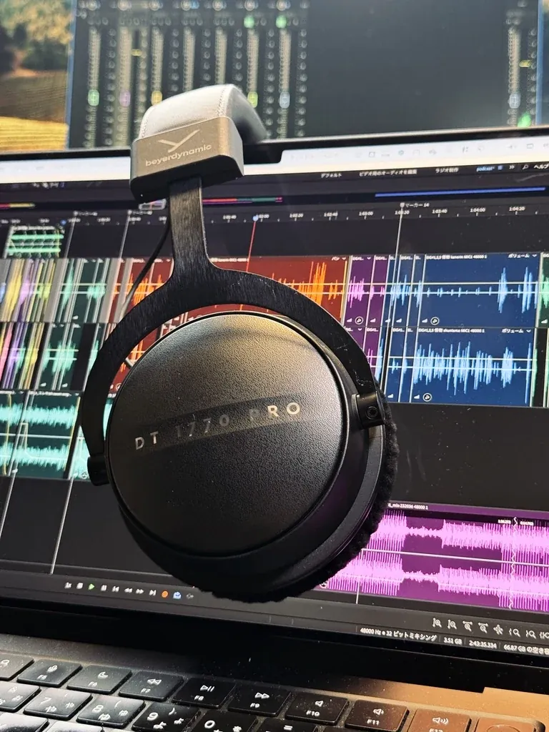 モニターヘッドホン